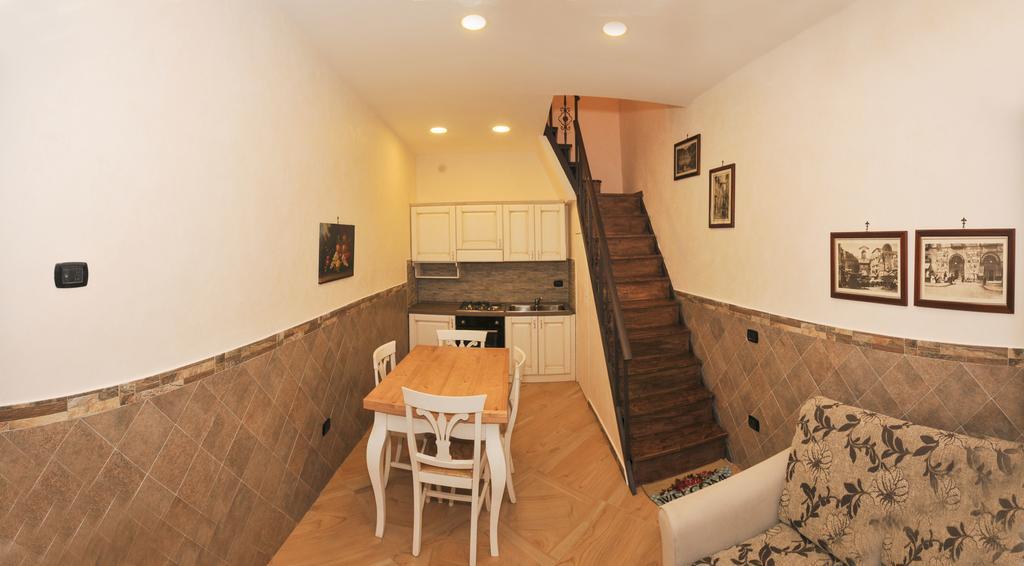 Look House Apartment Napoli Exterior foto